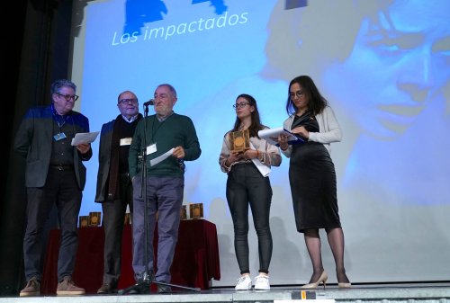 La Giuria Ufficiale, composta da Enric Bou, Alberto García Ferrer e Fabio Rodríguez Amaya, conferisce il Premio Miglior Film a "Los Impactados" di Lucía Puenzo
